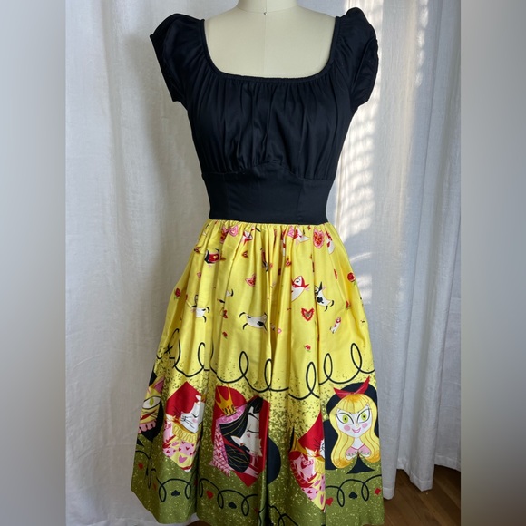 NWT Pinup Couture Disney Alice In Wonderland Swing Dress Size XS - Picture 2 of 5